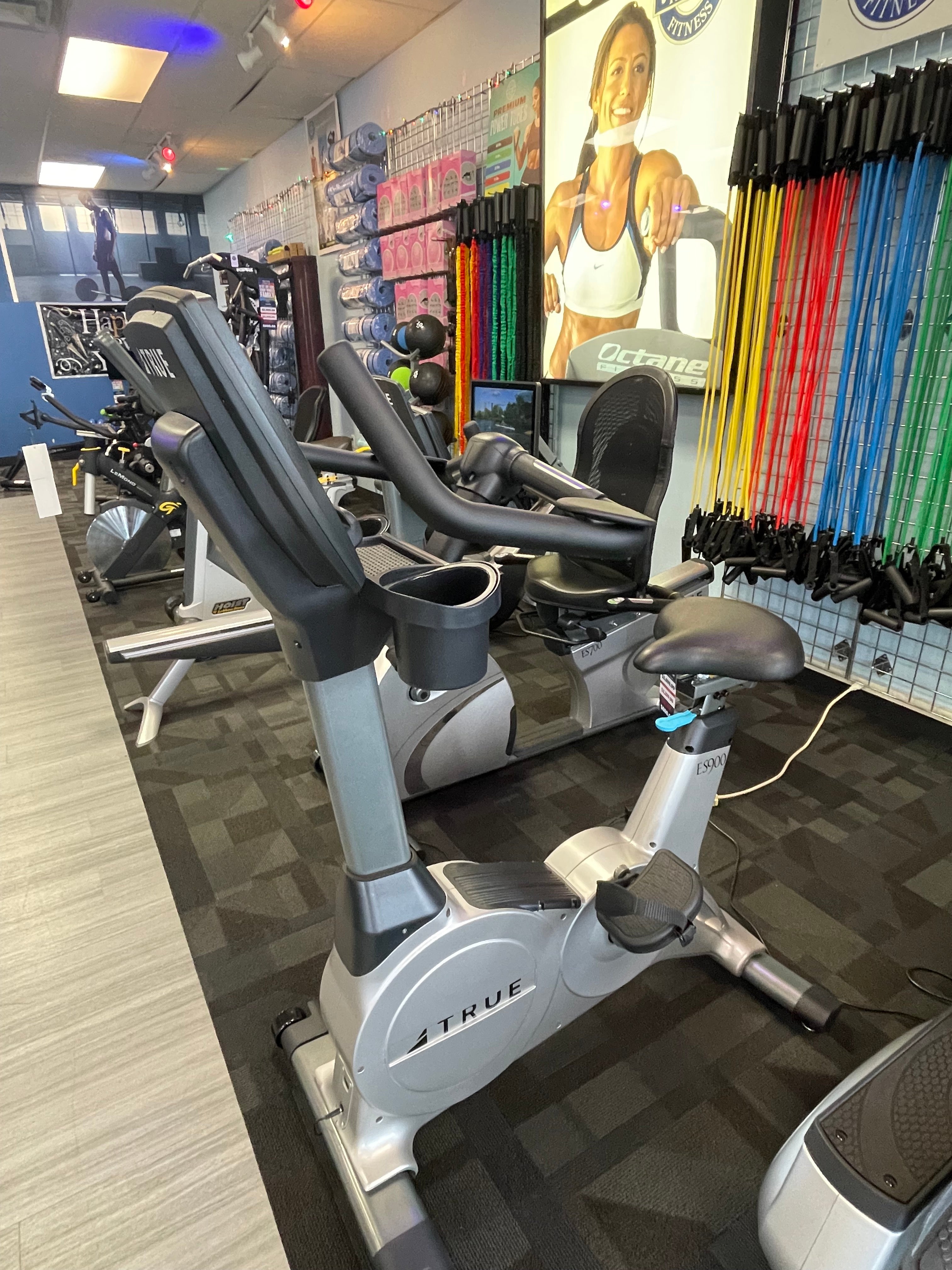 true es900 upright bike